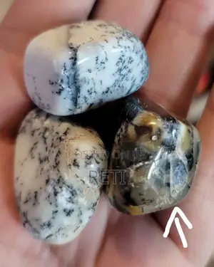Dendritic Opal Merlinite