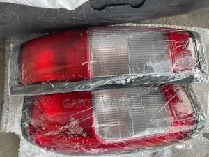Nissan Hardbody Np300 Tail Lights