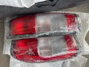 Nissan Hardbody Np300 Tail Lights