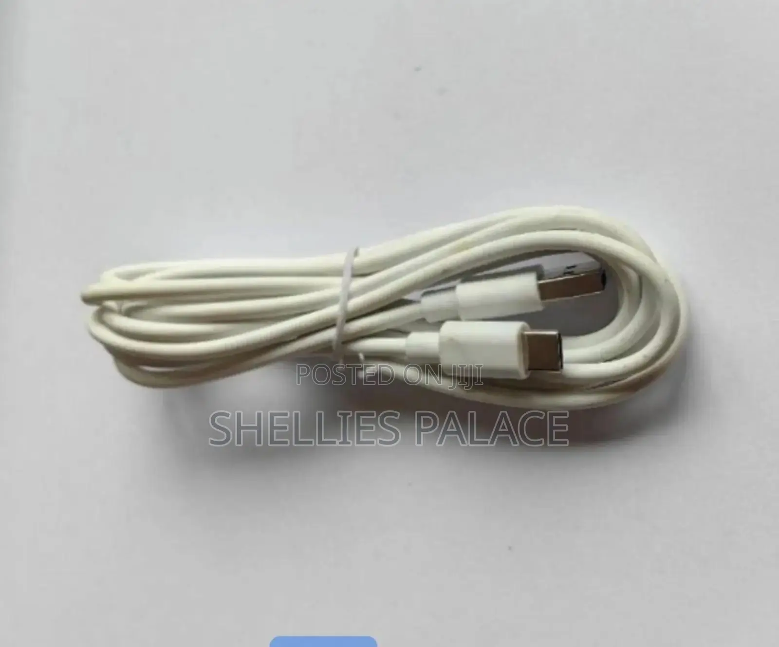 Three in One Charger Cable Consisting iPhone, Android