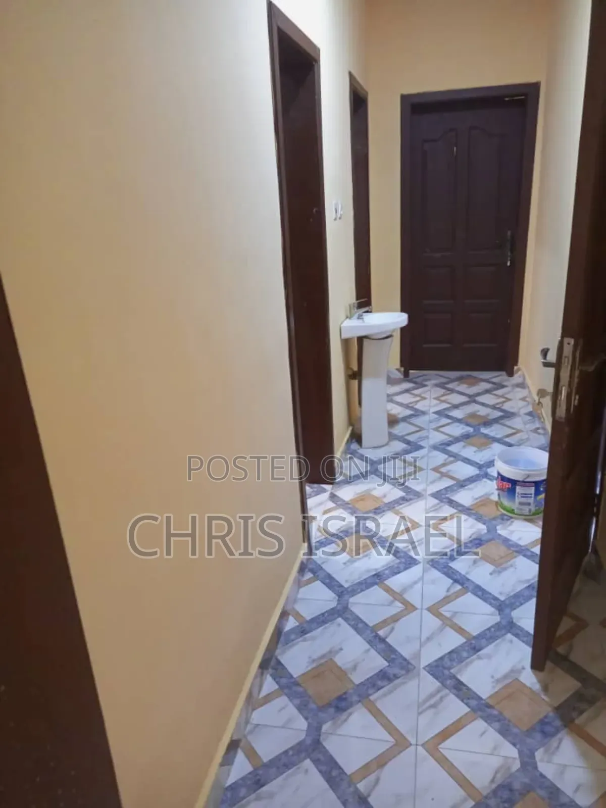 3bdrm Apartment in Oyibi Estate for rent