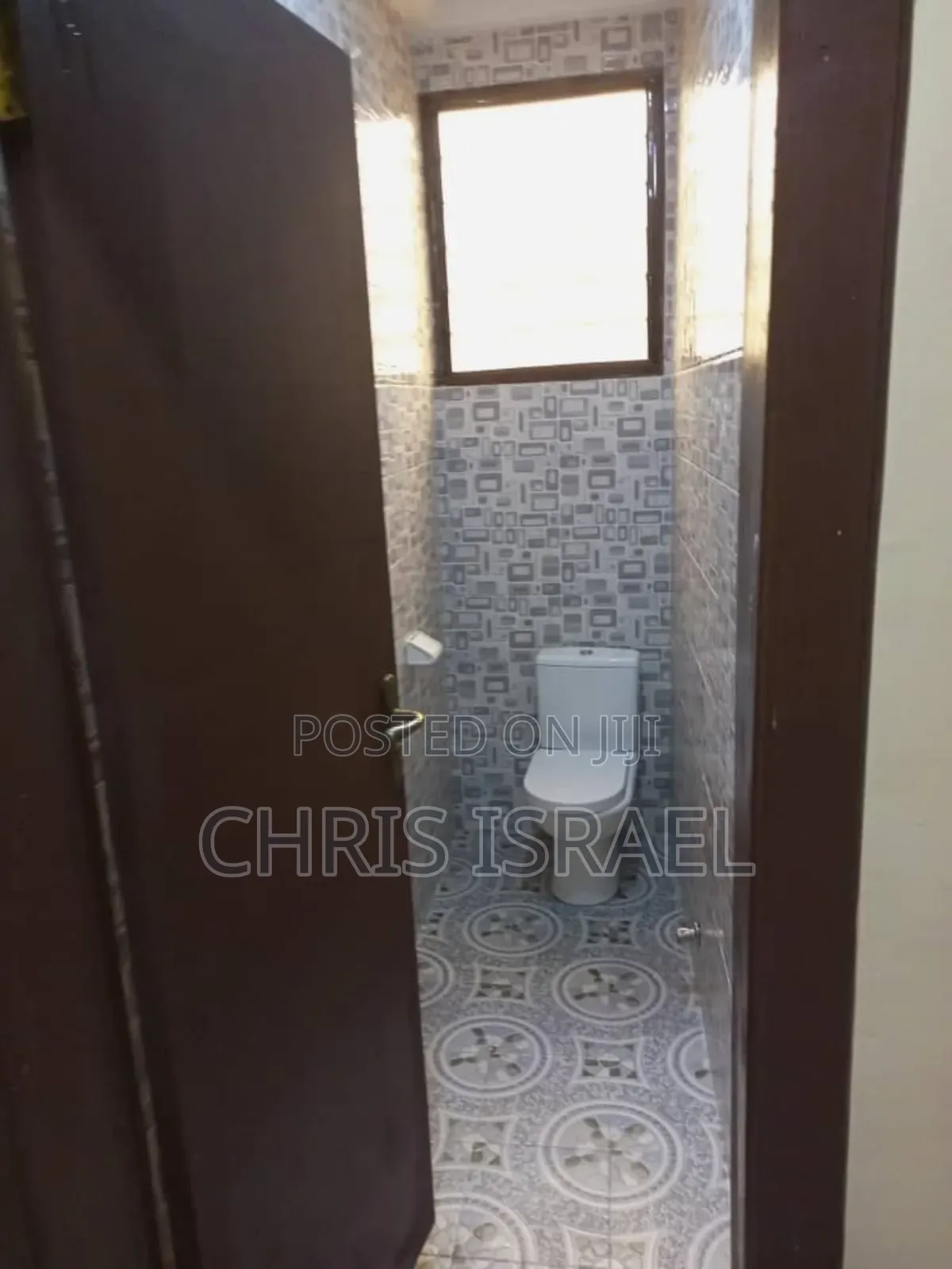 3bdrm Apartment in Oyibi Estate for rent