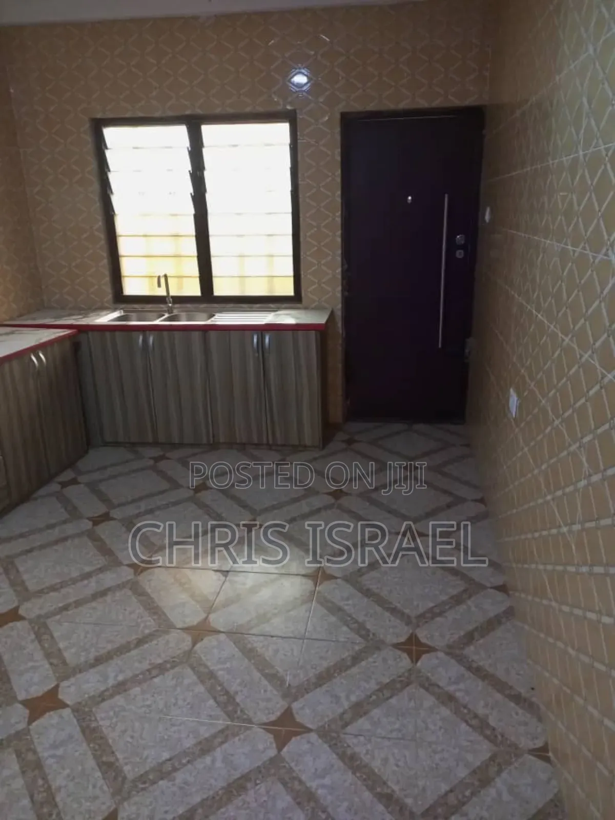 3bdrm Apartment in Oyibi Estate for rent