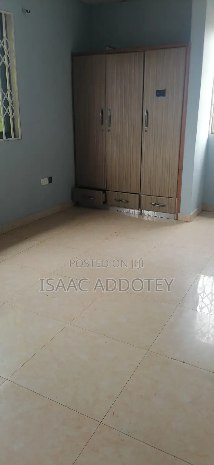 3bdrm Apartment in Spintex for rent