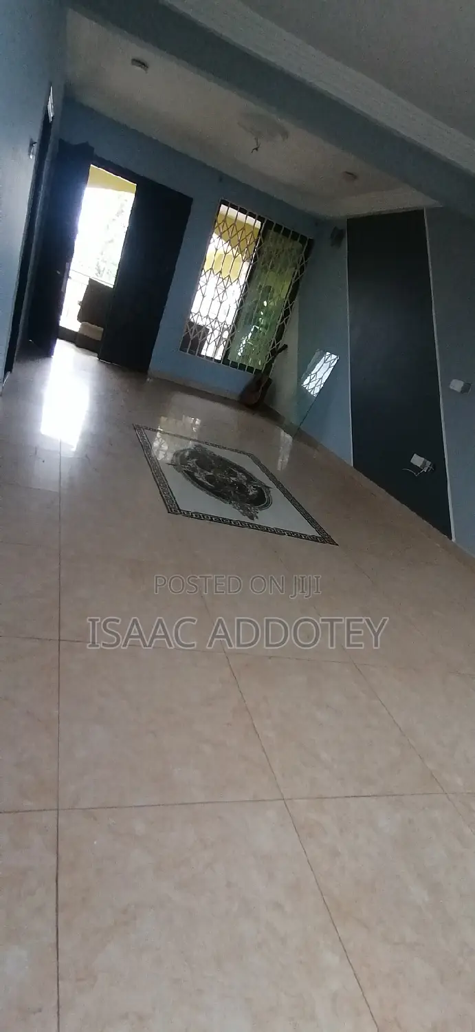 3bdrm Apartment in Spintex for rent