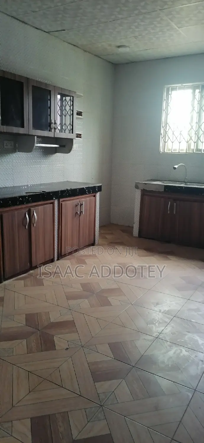 3bdrm Apartment in Spintex for rent