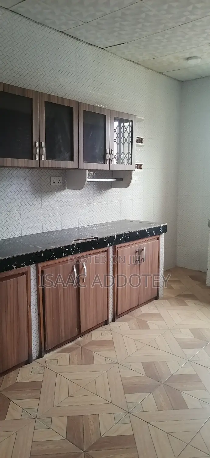 3bdrm Apartment in Spintex for rent