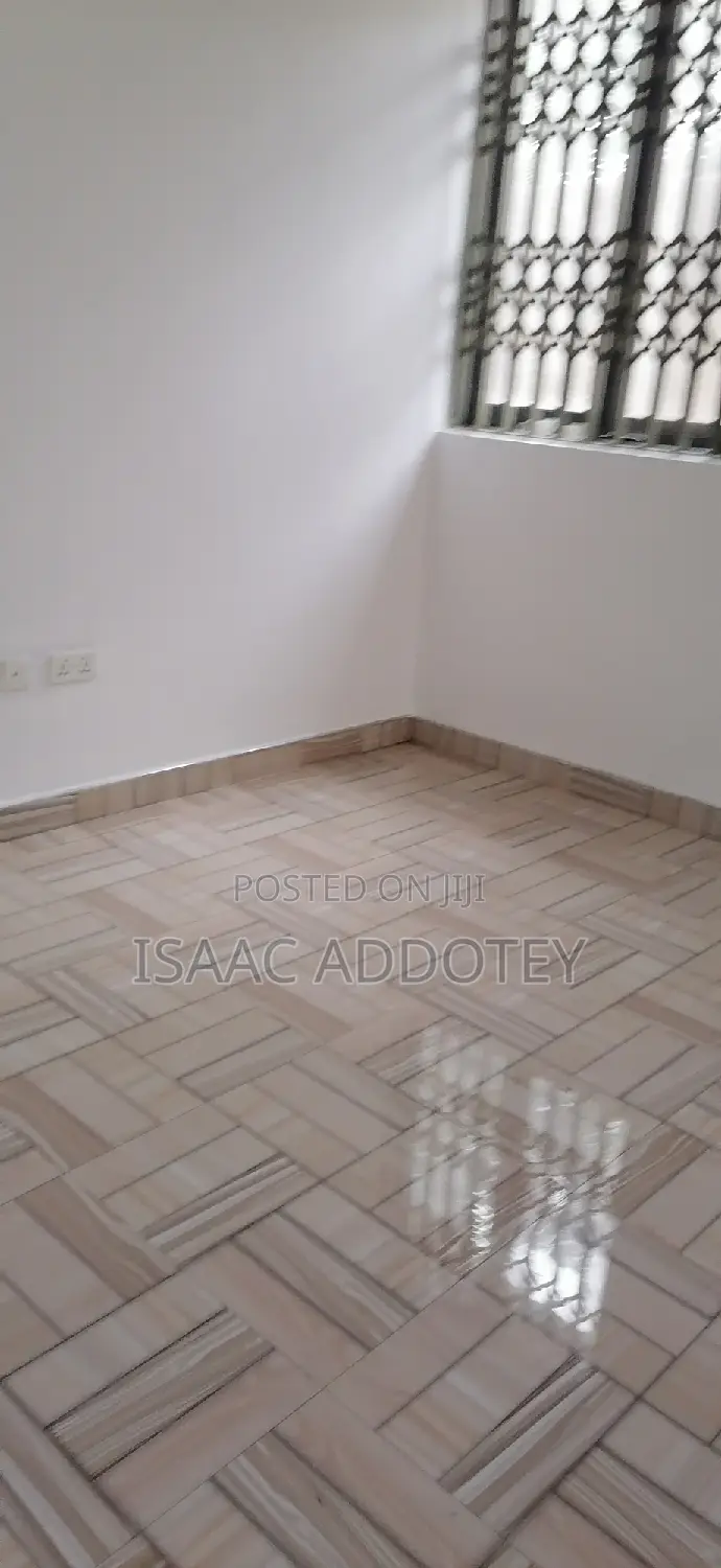 3bdrm Apartment in Spintex Hfc Estate for rent