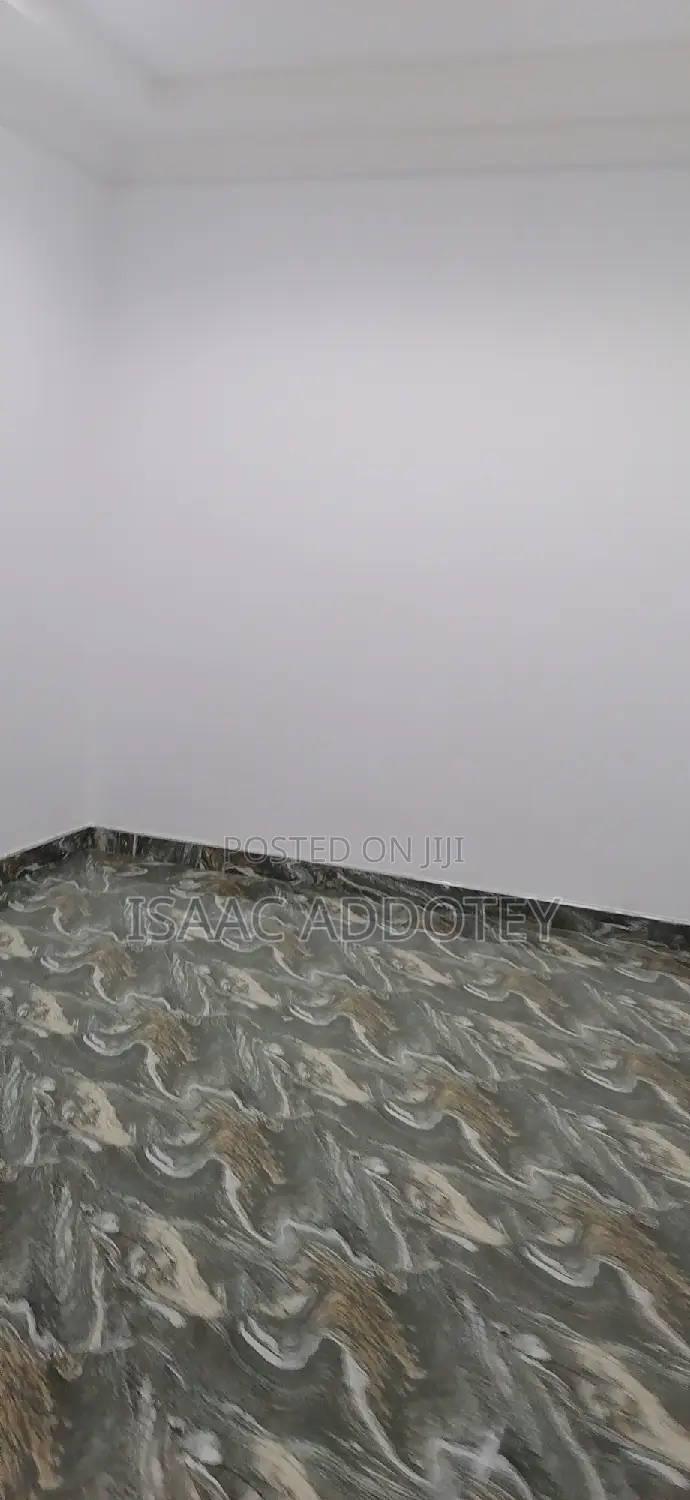 3bdrm Apartment in Spintex Hfc Estate for rent
