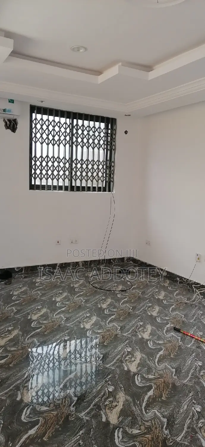 3bdrm Apartment in Spintex Hfc Estate for rent