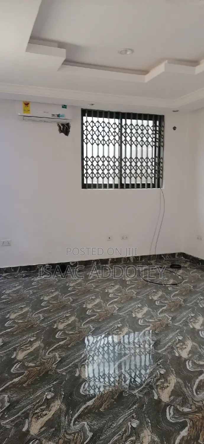 3bdrm Apartment in Spintex Hfc Estate for rent
