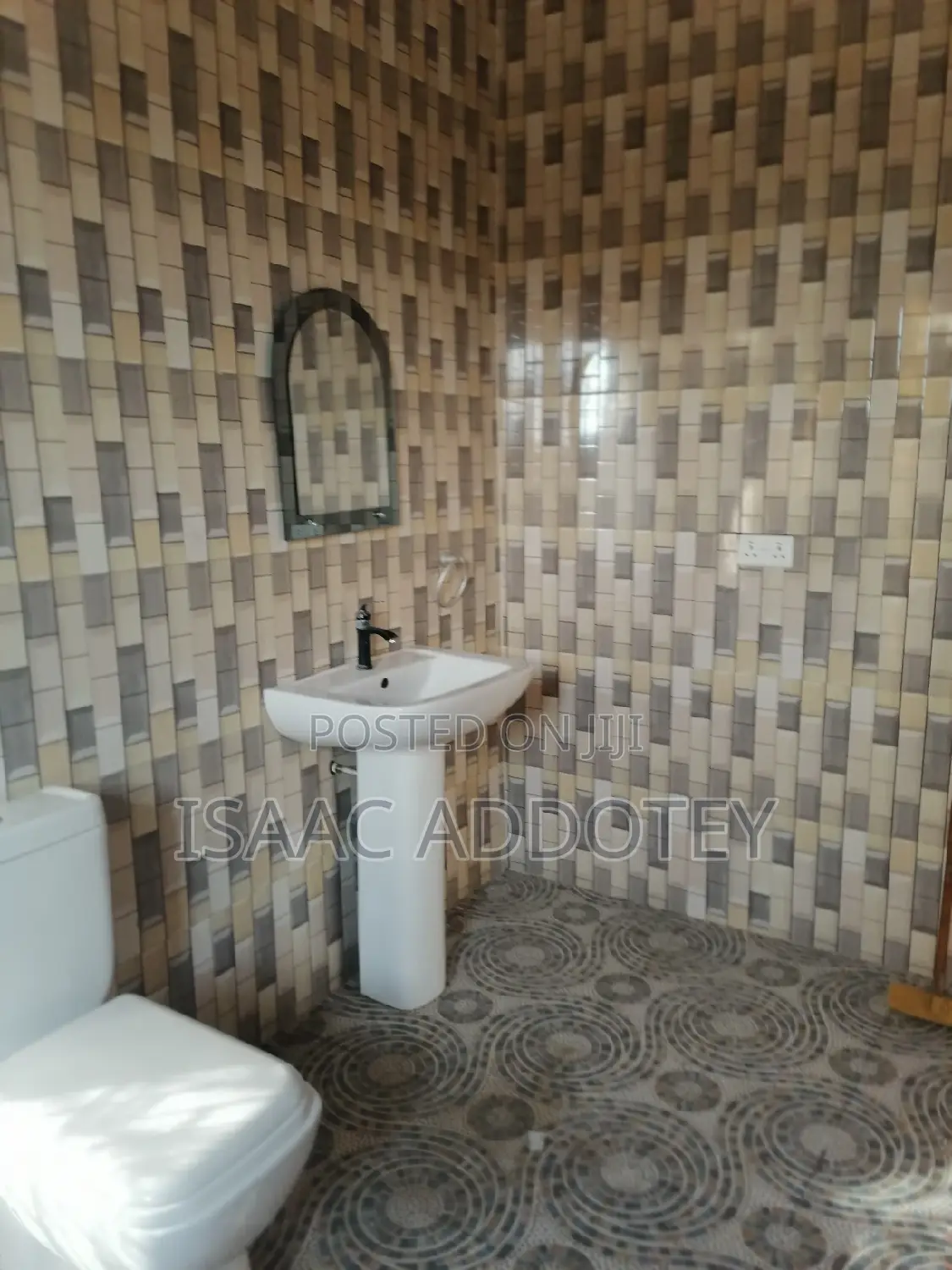 2bdrm Apartment in Lashibi Transforma, Spintex for rent