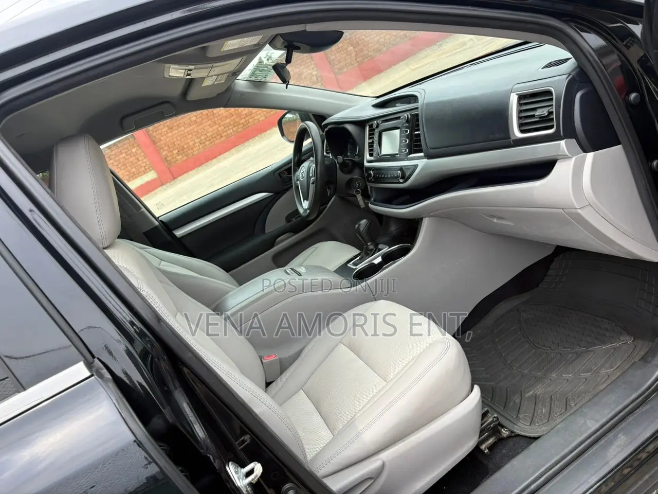 Toyota Highlander LE 4x2 (2.7L 4cyl 6A) 2017 Blue