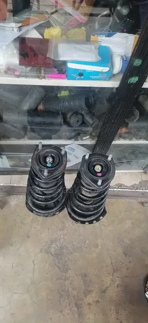 Toyota Highlander 2014 4x4 Back Shocks Absorbers