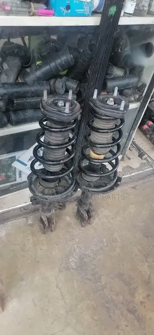 Toyota Highlander 2014 4x4 Back Shocks Absorbers