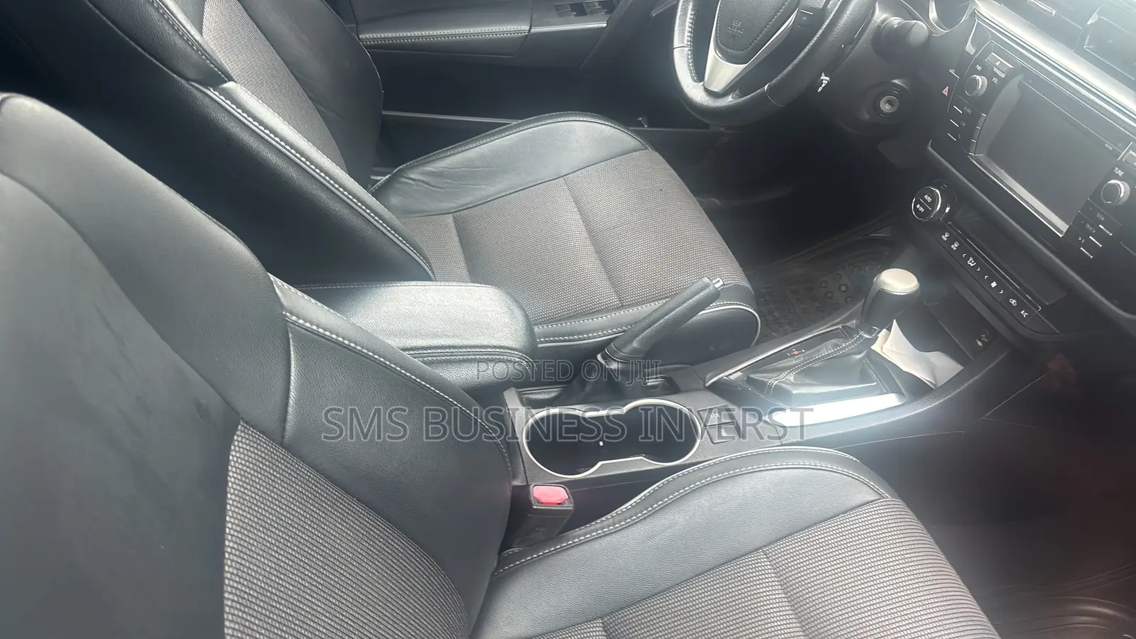 Toyota Corolla LE 4dr Sedan (1.8L 4cyl CVT) 2014 Black