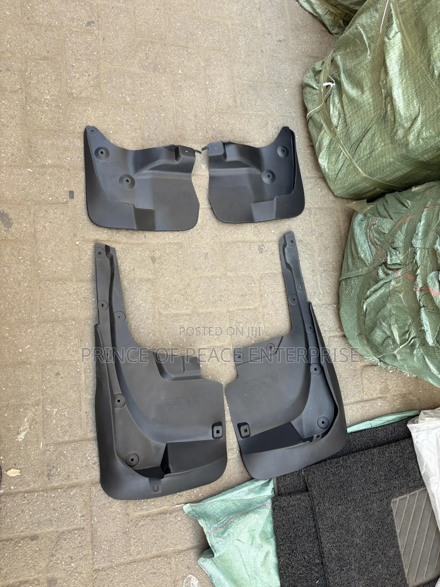Toyota Land Cruiser Fj200 2010 2015 Mud Guard, Mud Flaps or Rubbers