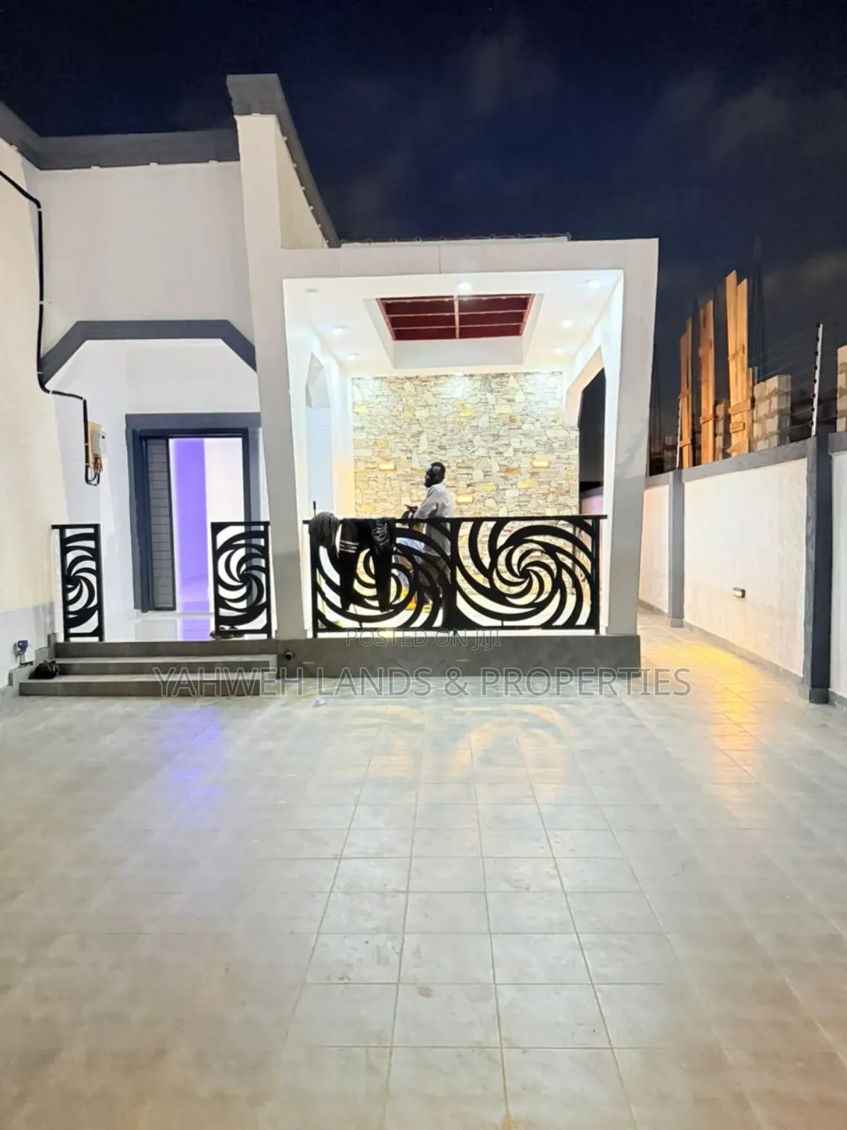 3bdrm House in Oyarifa for sale