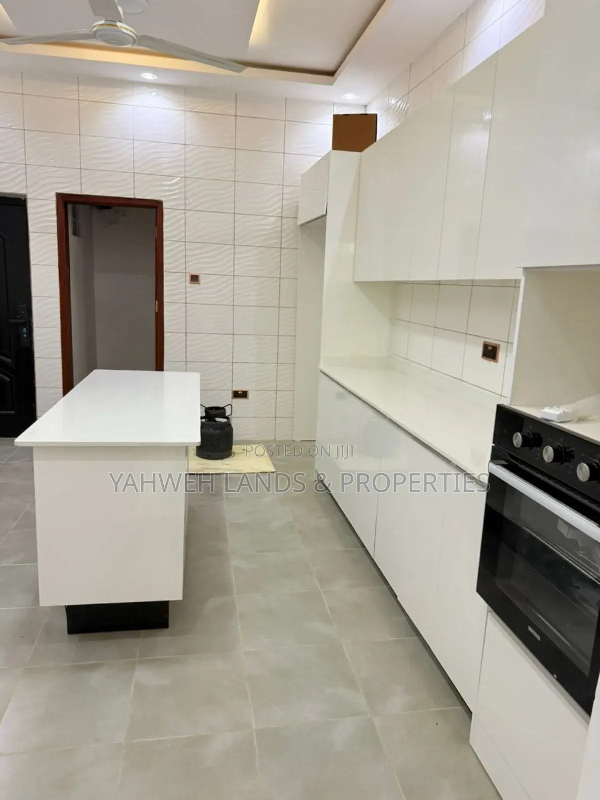3bdrm House in Oyarifa for sale