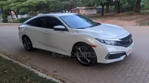 Honda Civic EX Sedan 2019 White
