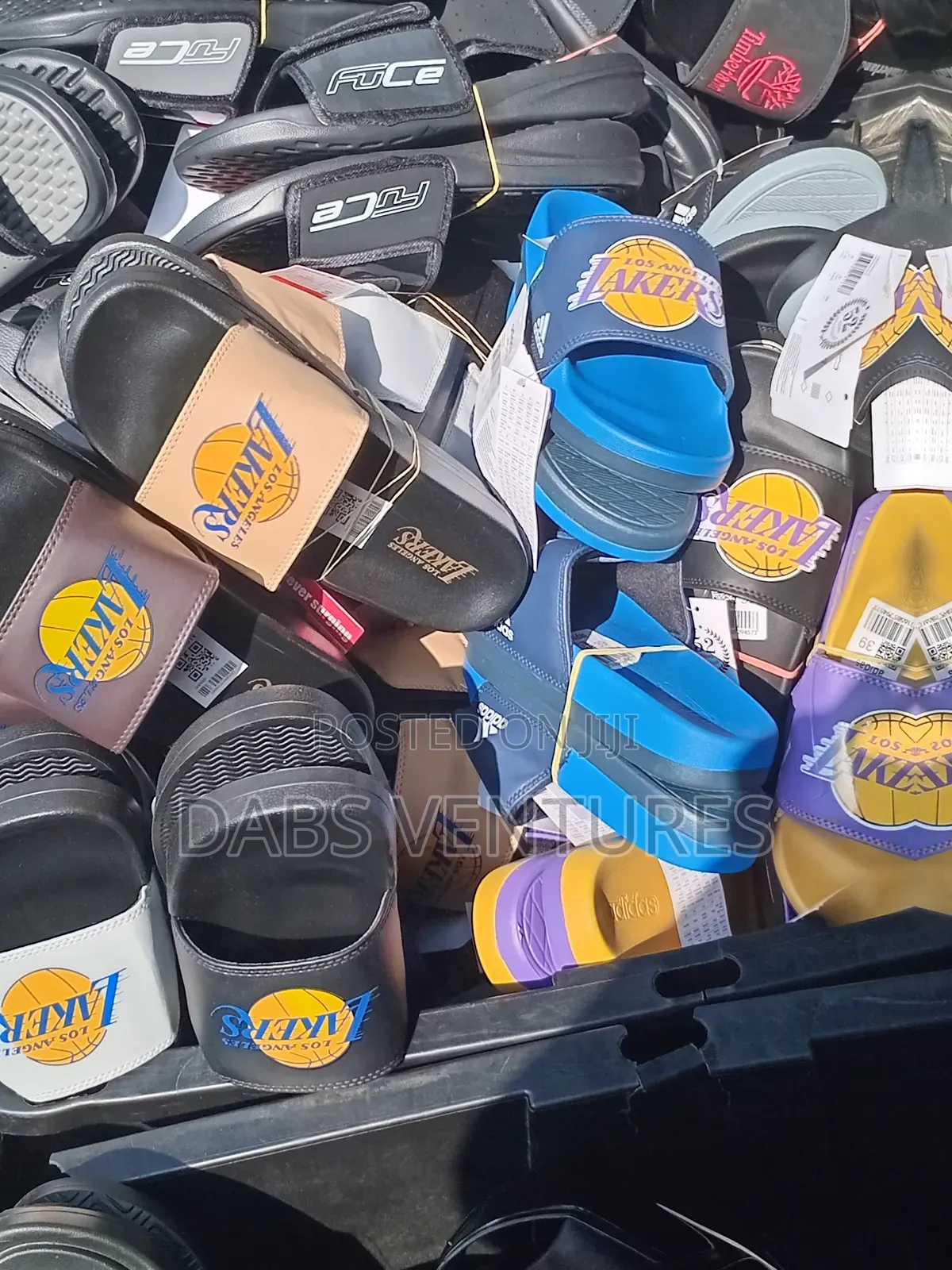 Lakers Slide Wear