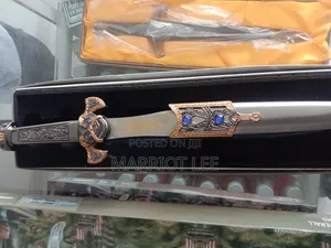 Knights_ Dagger _ Fantasy Sword