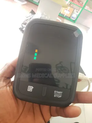 Yongrow Bp Monitor ( Rechargeable)