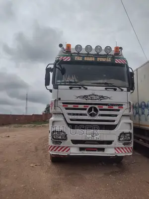 Mercedes Benz Actros Truck