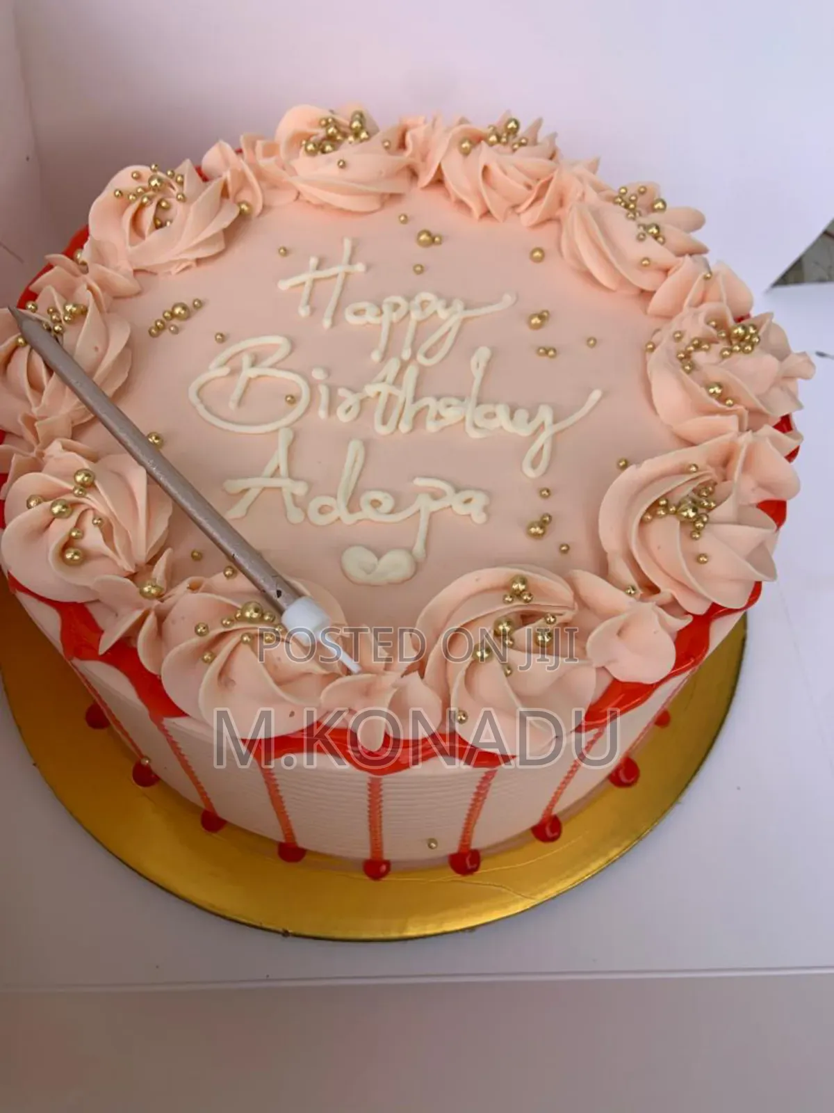 Customised Cakes and Bakery Services