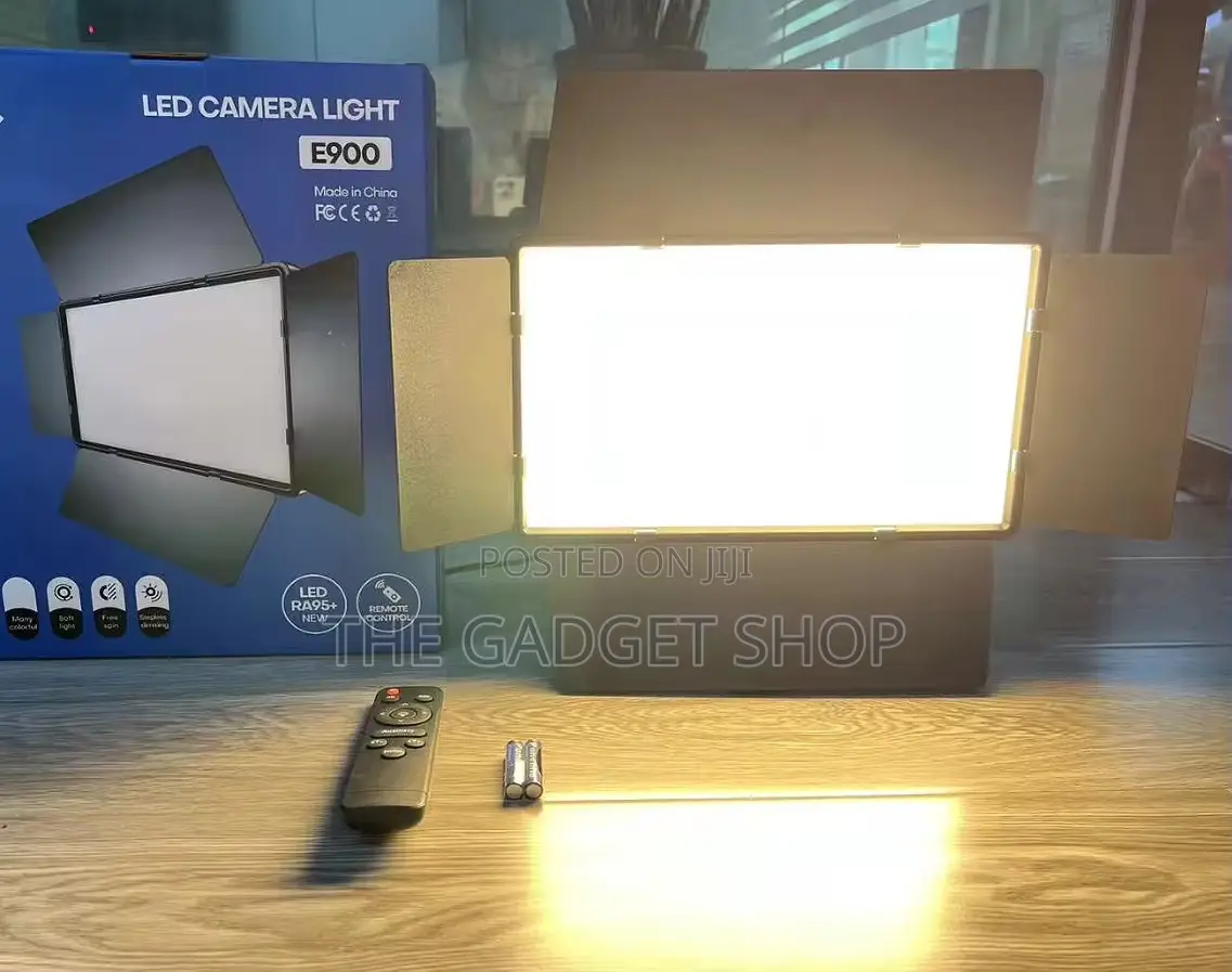 Rechargeable RGB Studio Light