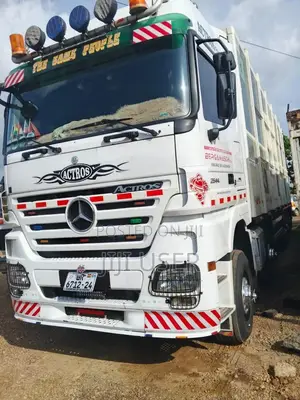 Mercedes Benz Actros Truck
