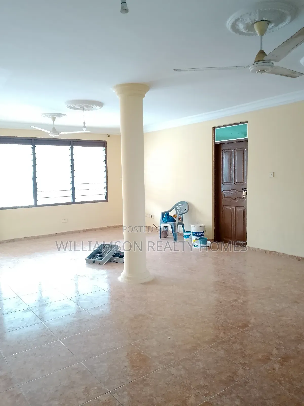 3bdrm Apartment in Community 18 Area, Spintex for rent