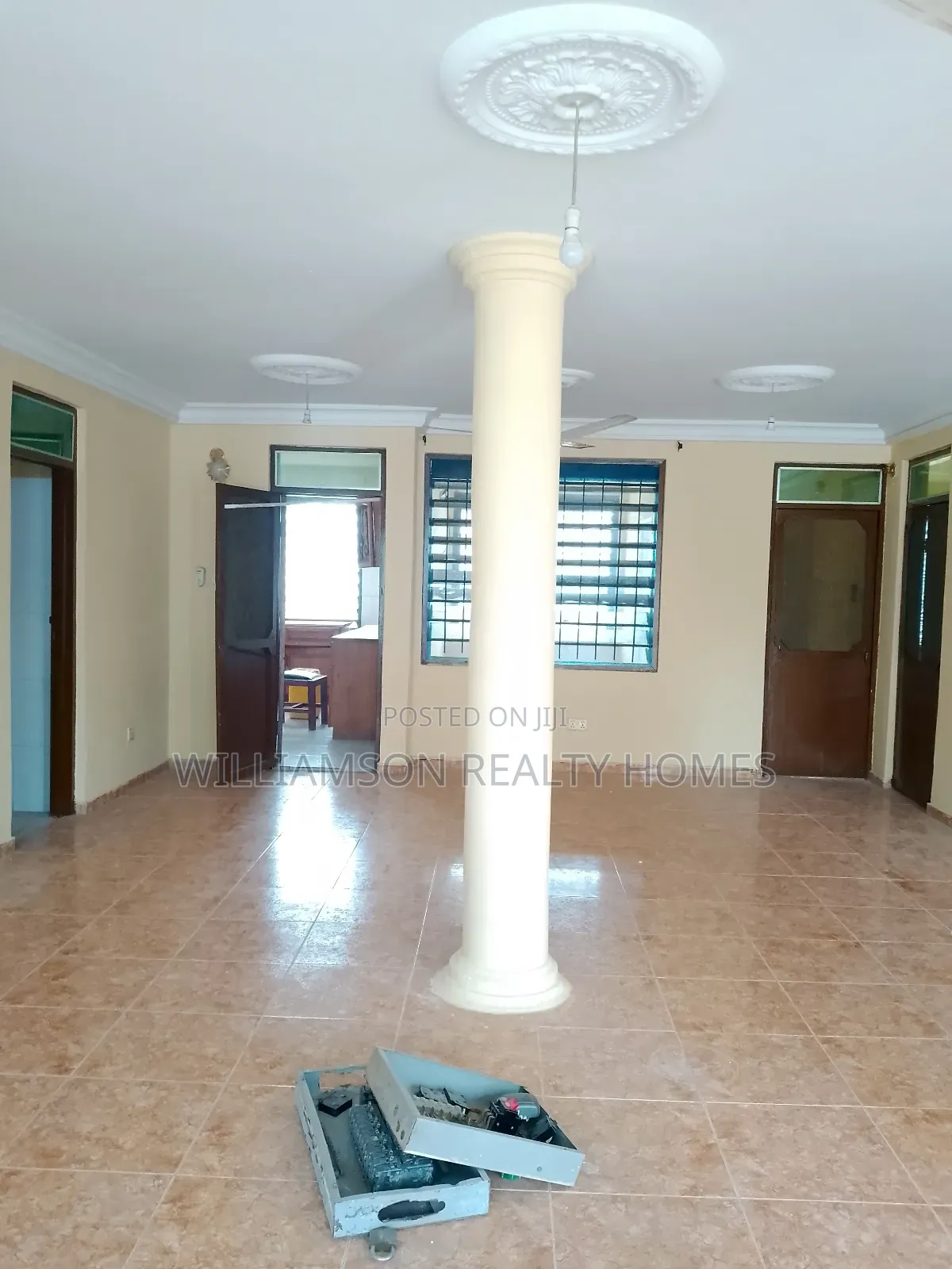 3bdrm Apartment in Community 18 Area, Spintex for rent