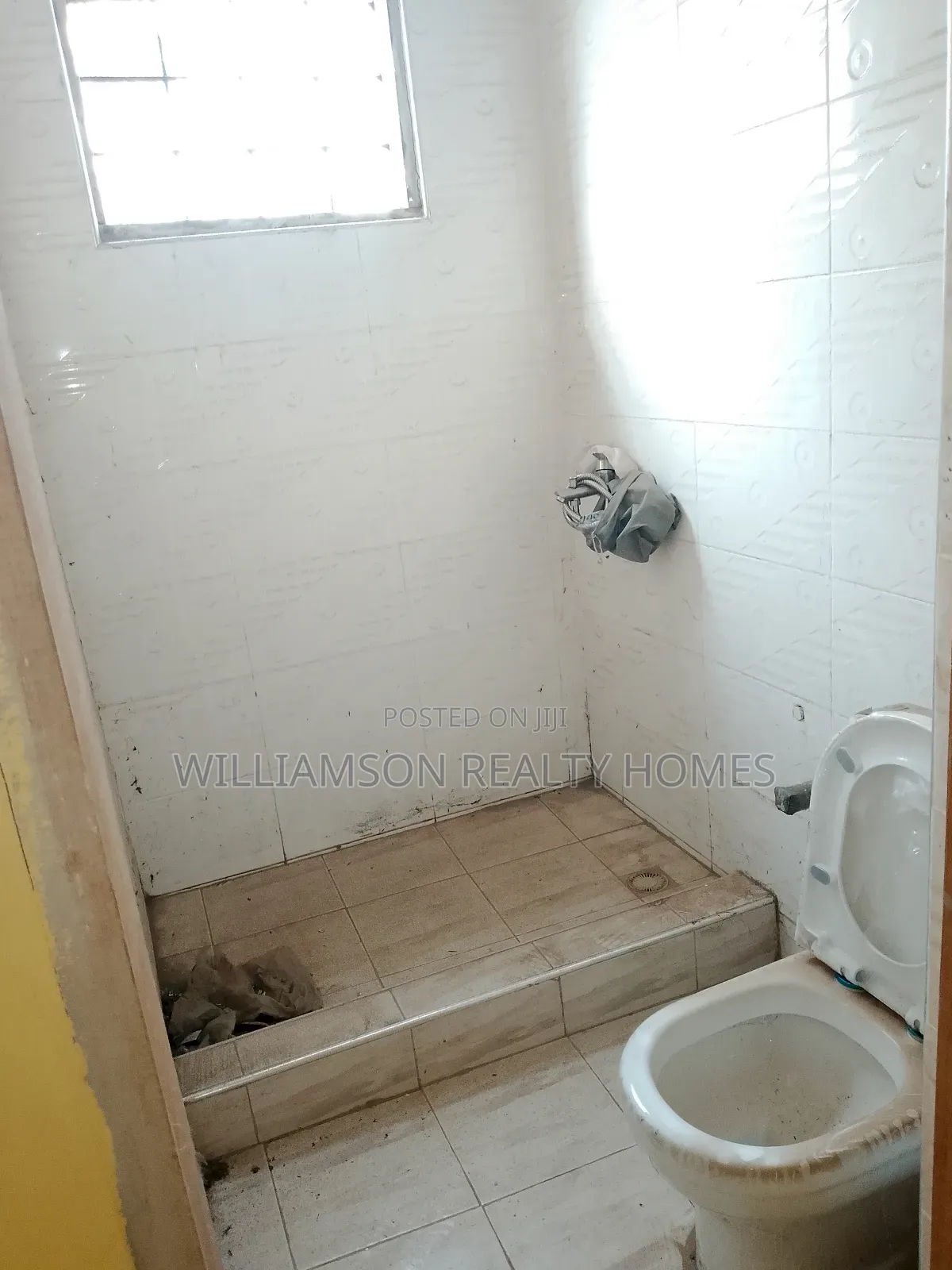 3bdrm Apartment in Community 18 Area, Spintex for rent