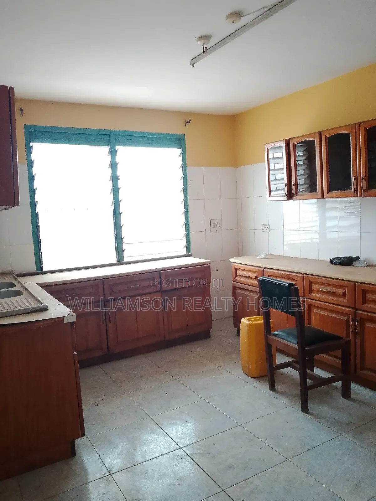 3bdrm Apartment in Community 18 Area, Spintex for rent