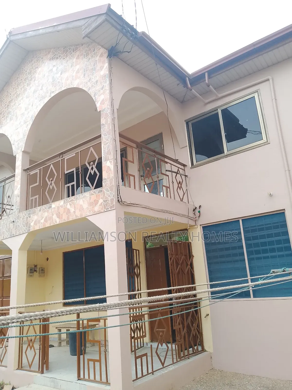 3bdrm Apartment in Community 18 Area, Spintex for rent
