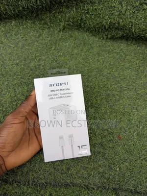 Recrsi C to C 35watts Fast Charger for iPhones