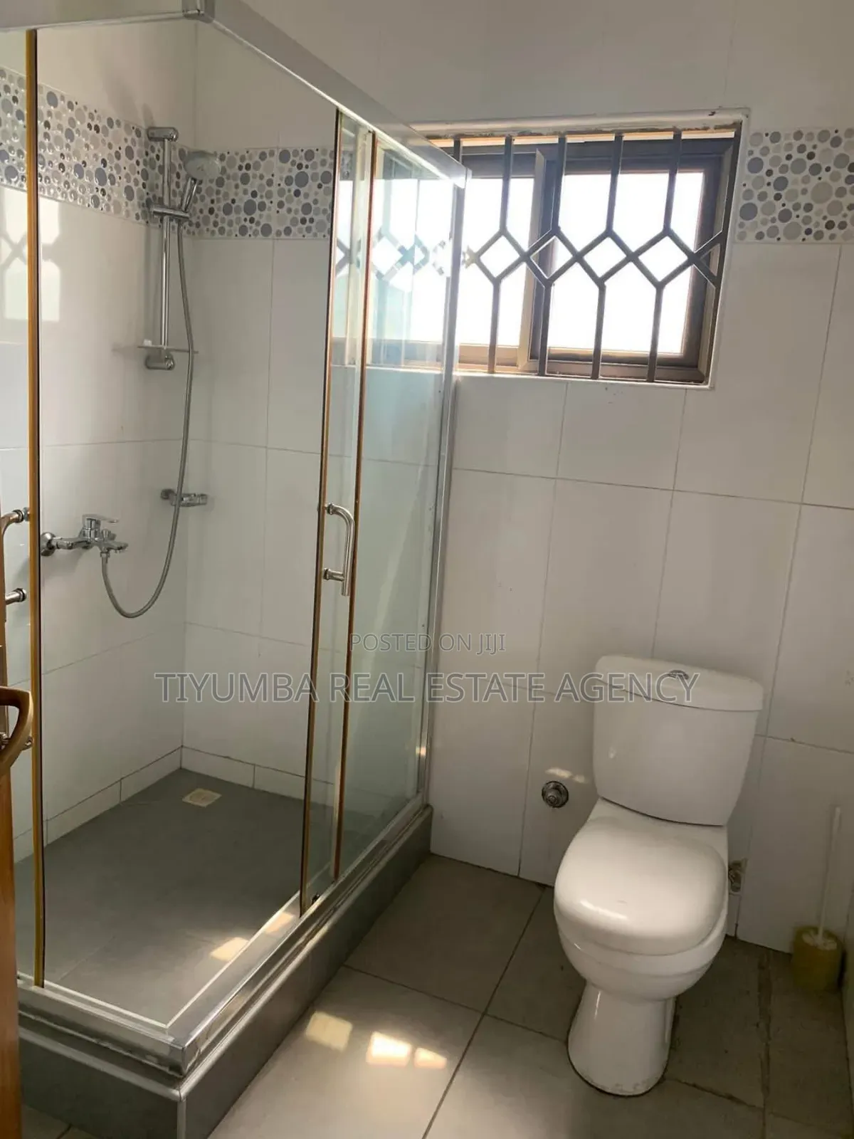 5bdrm House in Tiyumba Real Estate, Pillar 2 for rent