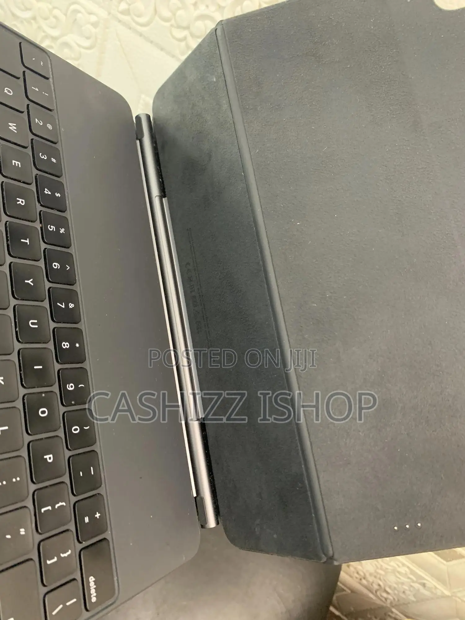 12.8-Inch Magic Keyboard