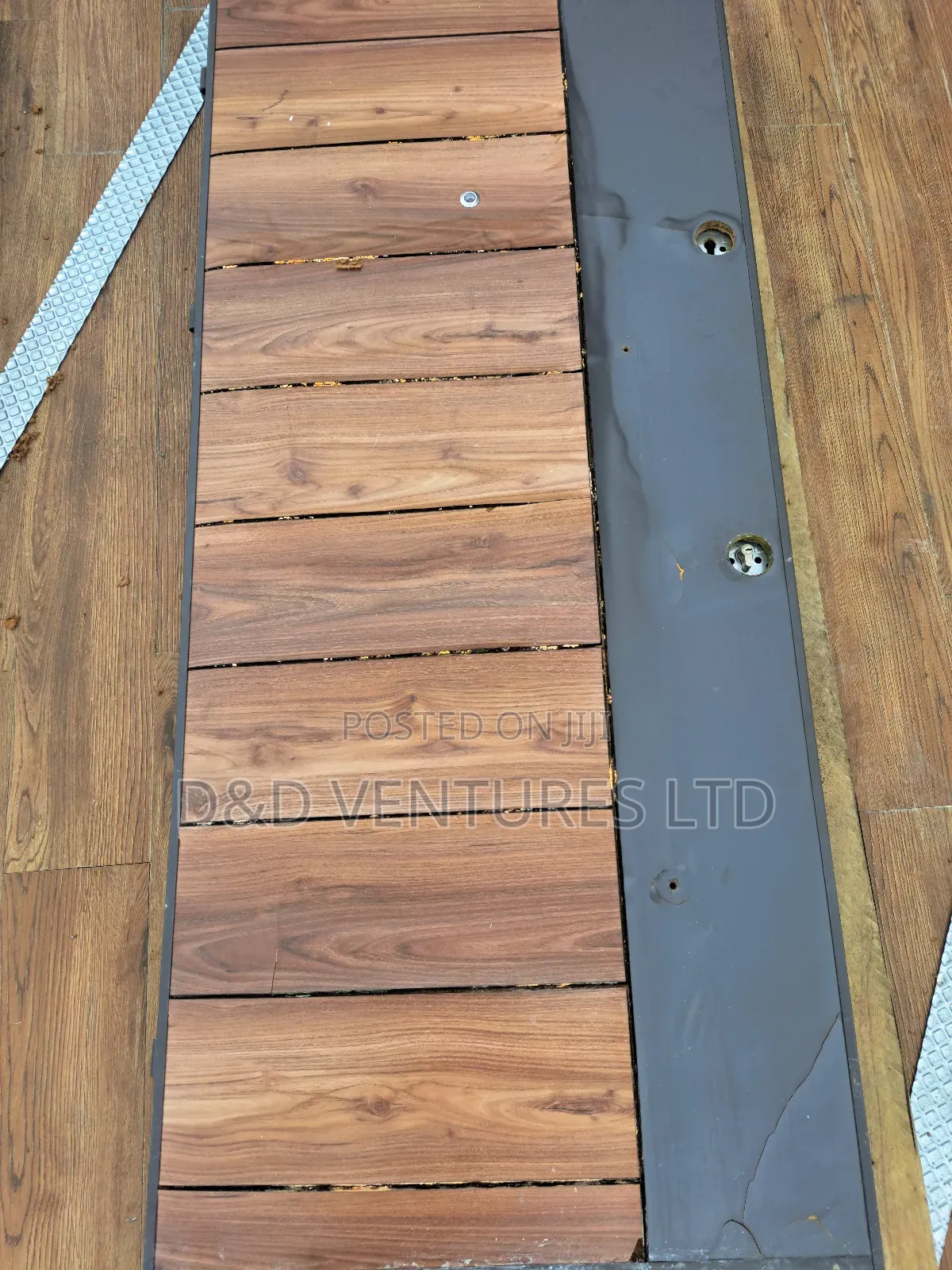 Security Door Fixer and Repair of Its Accessories