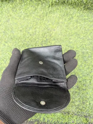 Genuine Leather Compact Sized Wallet (Uk Used)