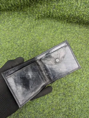 Handmade Bifold Leather Wallet (Uk Used )