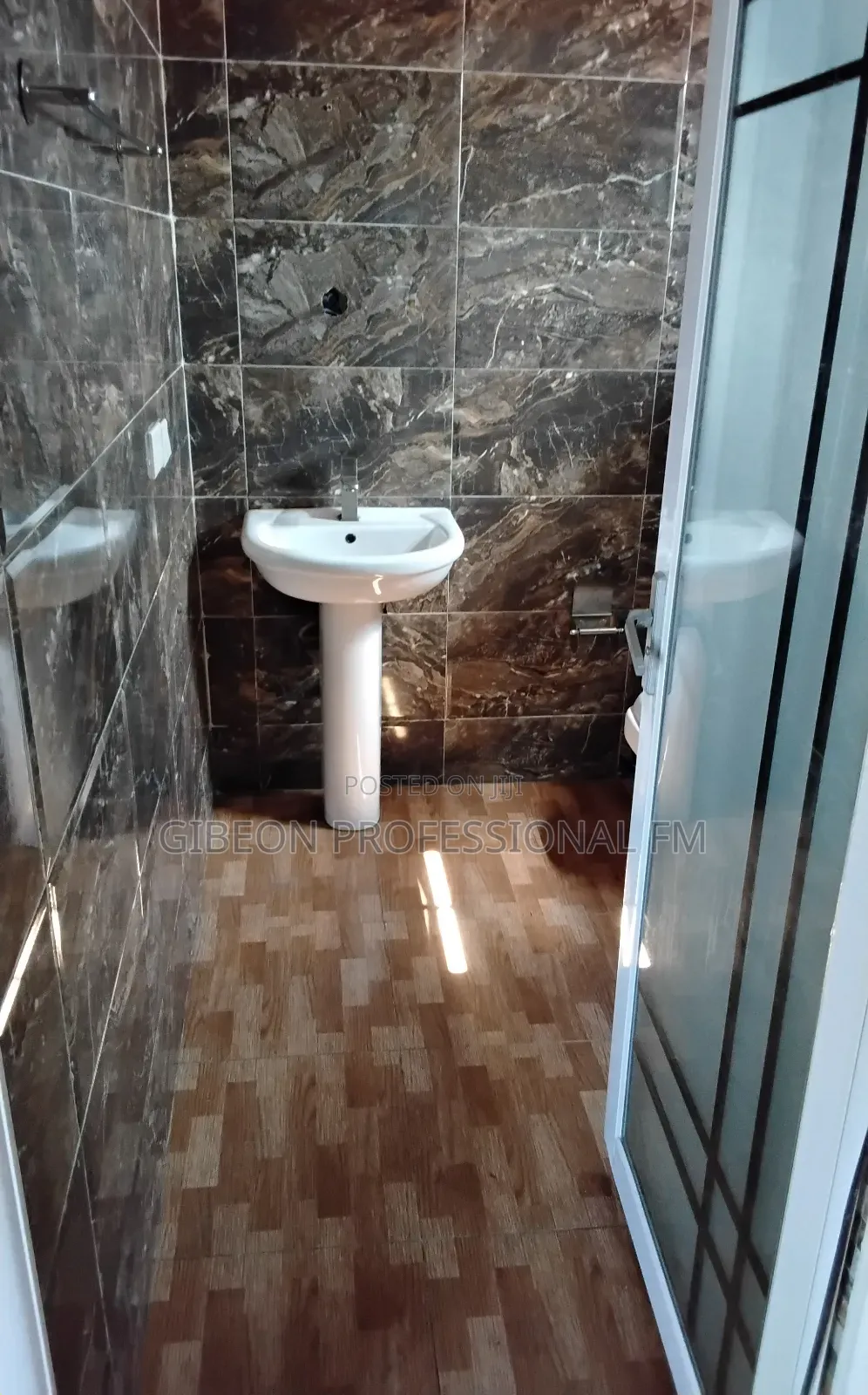 Professional Deep Cleaning by Gibeon PFM
