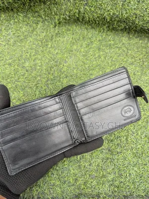 Taurus Leather Wallet ( Uk Used)