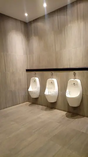 Both Man & Woman Urinals Pot _ Urinal Bowl