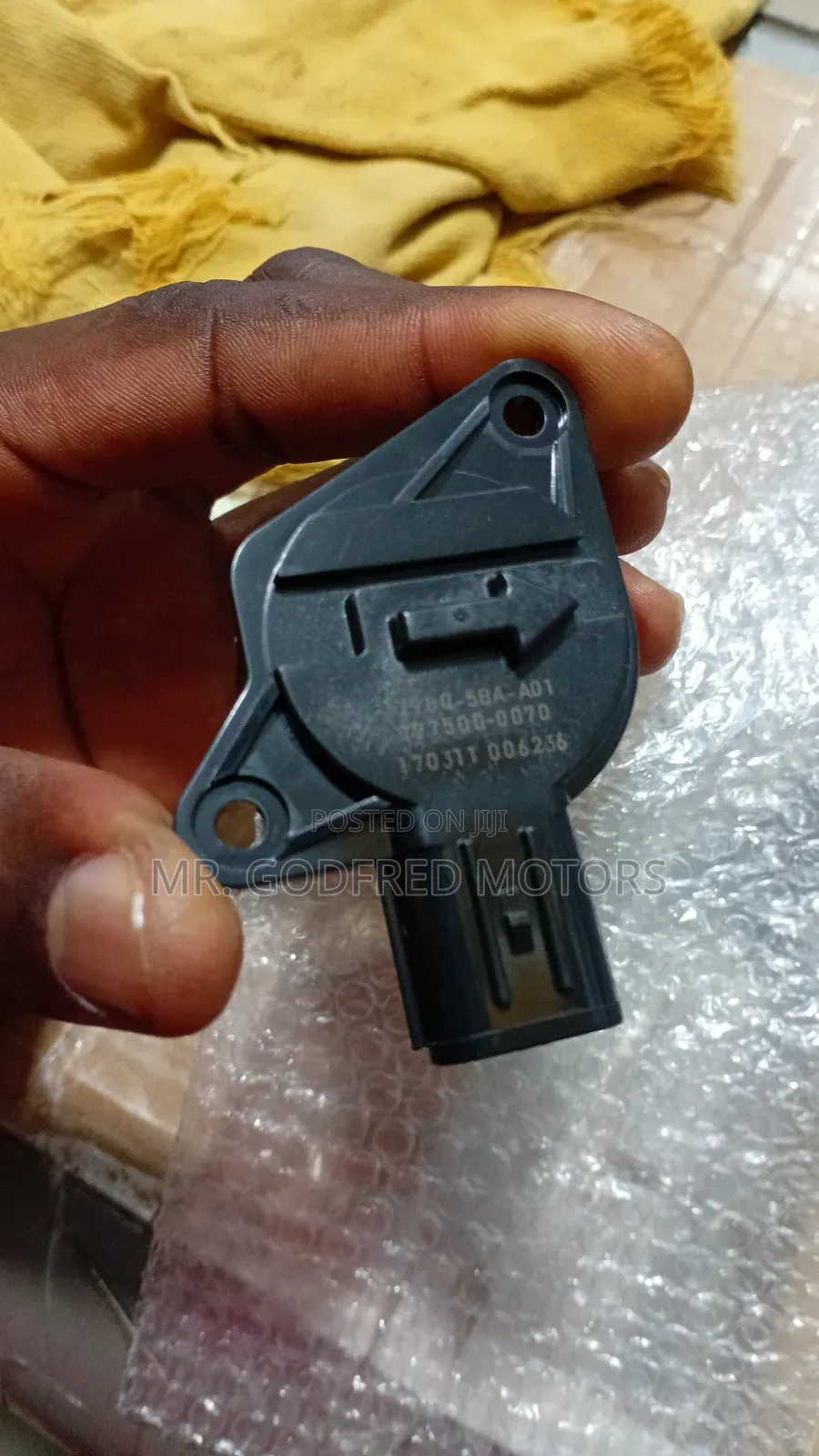 Honda Civic 2018-20 Mass Airflow Meter Sensor. Original.