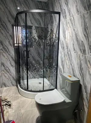 Glass Cubicle + Wcs( Italy )