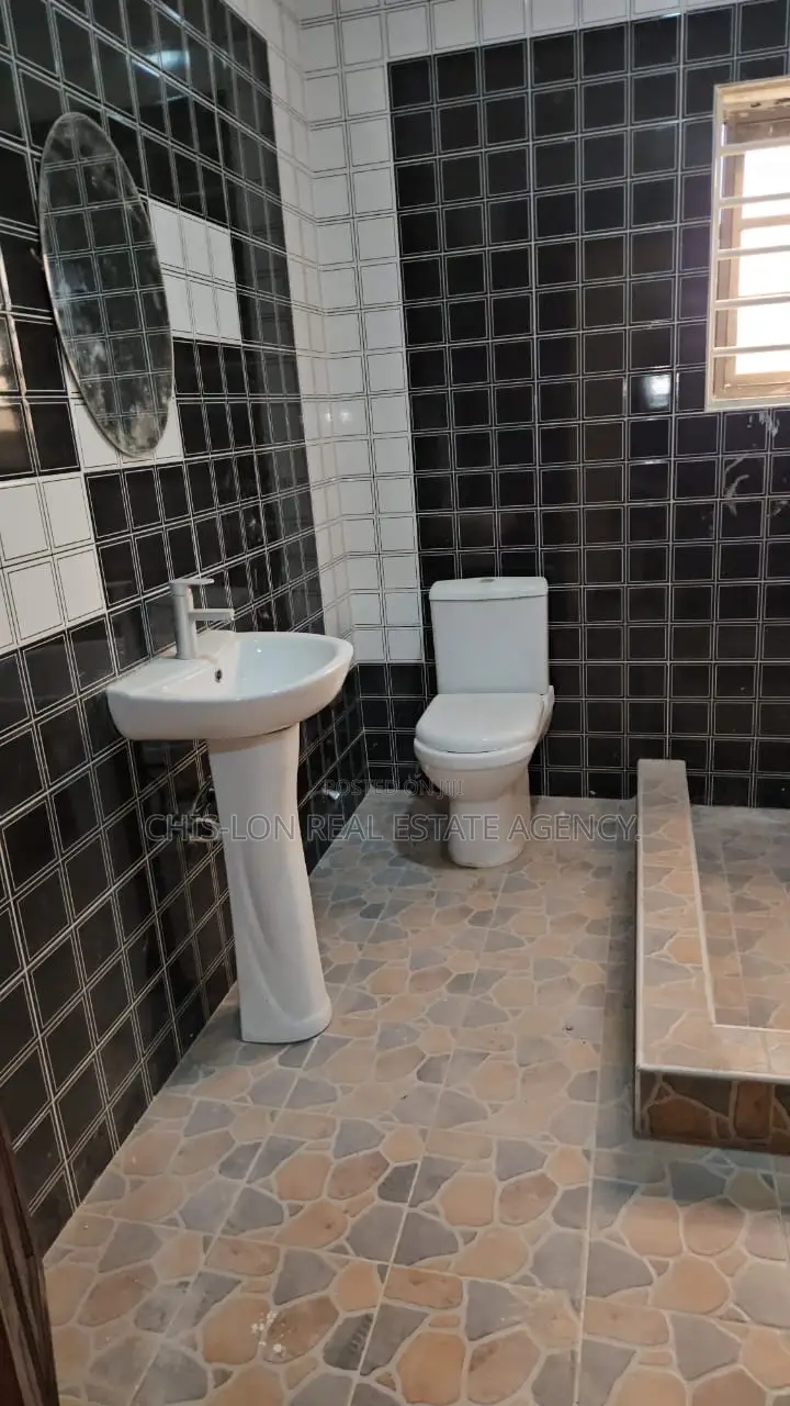 2bdrm Apartment in Kasoa Milliunm City for rent