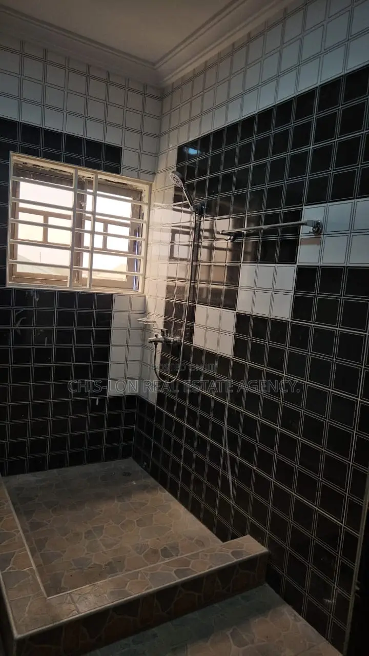 2bdrm Apartment in Kasoa Milliunm City for rent