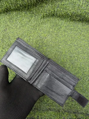 Handcrafted Genuine Leather Wallet (Pre Owned)